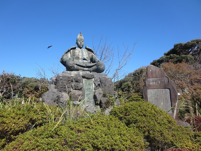 源氏ゆかりの山「源氏山公園」と「太田道灌公の墓」を散策